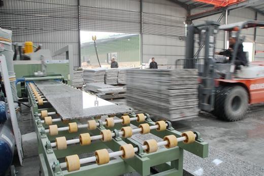内乡县板场乡石材产业实现“绿色升级跳”